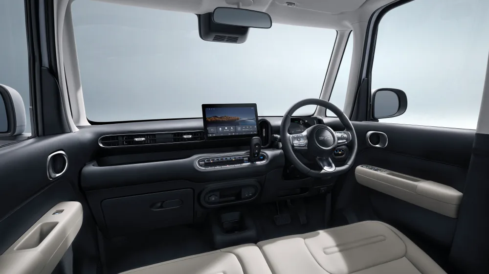BYD RACCOのインテリア（フロント周り）